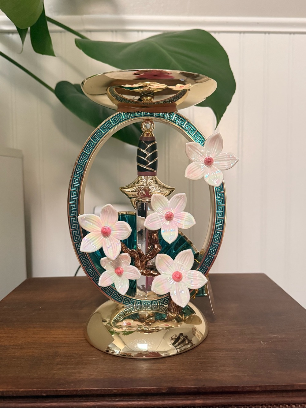 BNWT - Disney Princess Mulan Bath and Body Works Candle display holder
